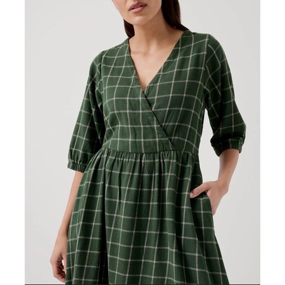Pact Fireside Flannel Dress  Organic Cotton Plaid Wrap Green Pockets M VGUC - Picture 1 of 9